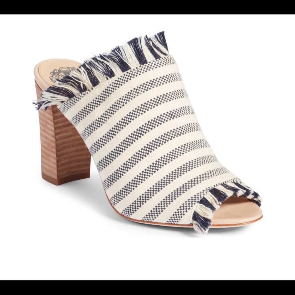 Vince Camuto Classic mule size 7